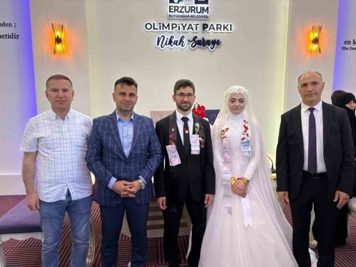 &quot;Evlenecek gençlerin desteklenmesi&quot; Projesi kapsamında 375’nci çift mutluluğa &quot;evet&quot; dedi
