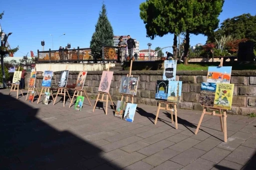 &quot;Genç Eller Camide Renkler&quot; sergisi açıldı
