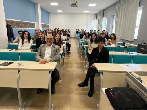 &quot;İç Denetim Seminerleri Dersi&quot; İİBF öğrencilerini sektörle buluşturdu
