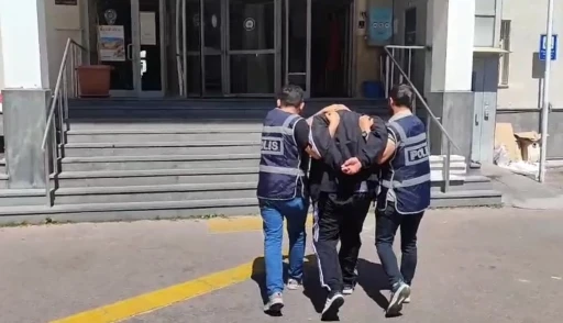 "Kasten &ouml;ld&uuml;rme" su&ccedil;undan ağırlaştırılmış hapis cezası bulunan h&uuml;k&uuml;ml&uuml; yakalandı
