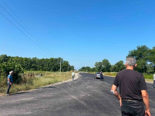 "Kavşak hatası" kazaya neden oldu: Takla atan otomobil araziye u&ccedil;tu
