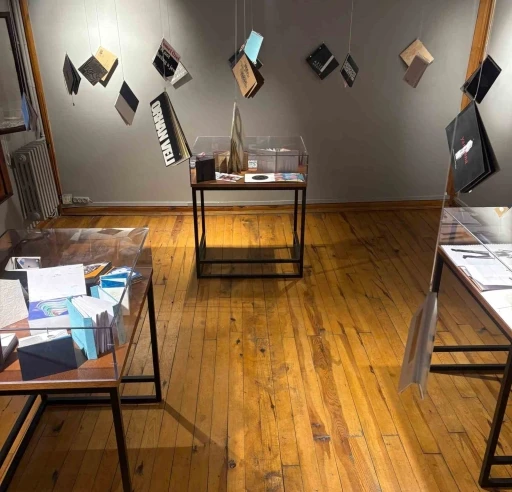 &quot;Kitap Gibi: Bir Tasarım ve Sanat Eseri Olarak Kitap&quot; Sergisi Yunus Emre Yazı Sanatları Müzesi’nde devam ediyor
