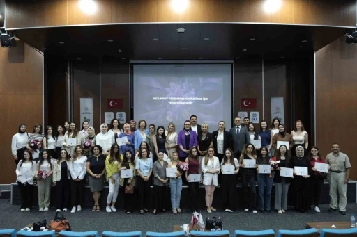 &quot;Kuzeyin Dijital Yıldızları Programı&quot;nda mezuniyet sevinci
