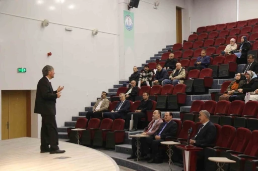 &quot;Örgün Eğitimle Birlikte Hafızlık Projesi&quot; tanıtım toplantısı Kütahya’da gerçekleştirildi
