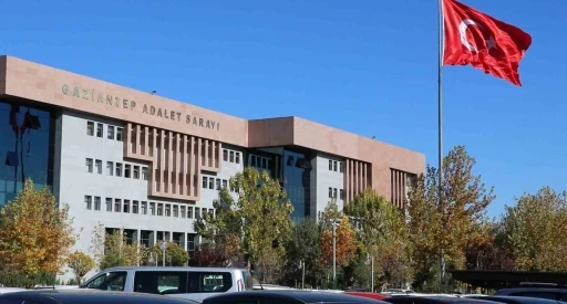 &quot;Yoksa sana da sıkarım&quot; tehdidiyle cinayete ortaklık iddiası
