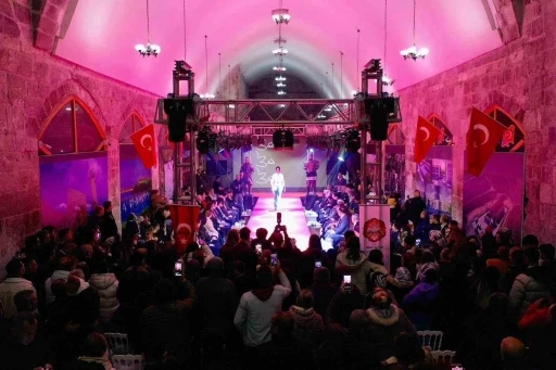 &quot;Zamanın ve Zarafetin İzinde: Niğde&quot; sergisi açıldı
