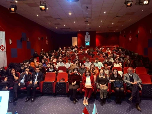 Radyoloji uzmanları hematolojik hastalıklarda g&ouml;r&uuml;nt&uuml;leme i&ccedil;in Adana&rsquo;da buluştu
