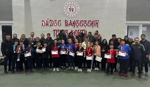 Raketin şampiyonları belli oldu
