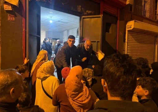 Ramazan ayı &ouml;ncesi hayırseverler destek verdi, muhtar dağıttı
