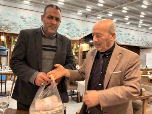 Ramazan hasılatını Gazze&rsquo;ye g&ouml;nderdi
