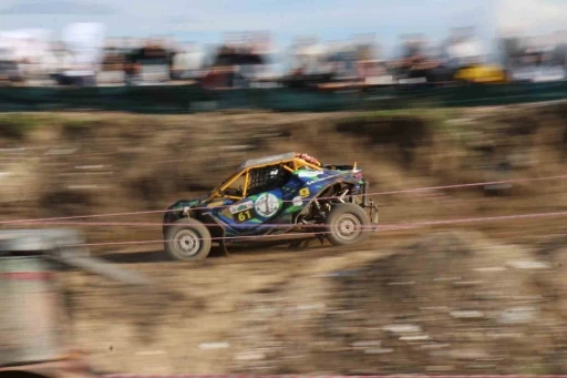 Rampada, çamurda sınırları zorladılar: Türkiye Off-Road Şampiyonası’nın 6. ayak yarışları nefes kesti
