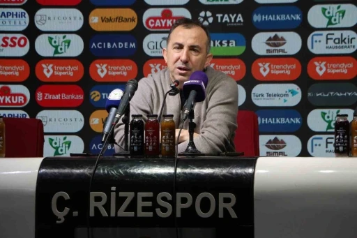 Recep U&ccedil;ar: "İlk defa 3 ma&ccedil; &uuml;st &uuml;ste gol yemeden galip gelerek taraftarlarımızı mutlu ettik"

