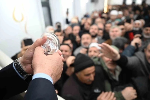 Regaip Kandilinde Sakal-ı Şerif ziyarete a&ccedil;ıldı
