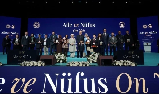 Rekt&ouml;r Aydın "Aile ve N&uuml;fus On Yılı Vizyon Tanıtım Programı"na katıldı
