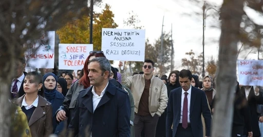 Rektör Çakmak: &quot;Kadına yönelik şiddetin hiçbir biçimi kabul edilemez&quot;
