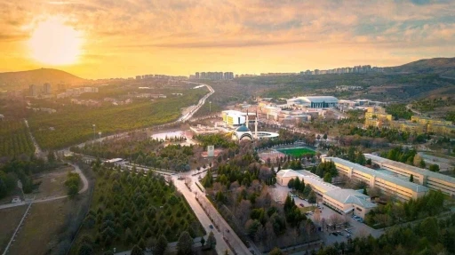 Rekt&ouml;r G&ouml;ktaş&rsquo;tan tercih yapacak adaylara &ccedil;ağrı
