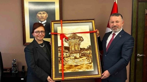 Rekt&ouml;r Kırışık Maltepe &Uuml;niversitesi&rsquo;ni ziyaret etti
