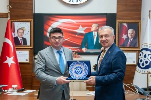 Rektör Levent, Azerbaycan Kars Başkonsolosu Zamin Aliyev’i ağırladı
