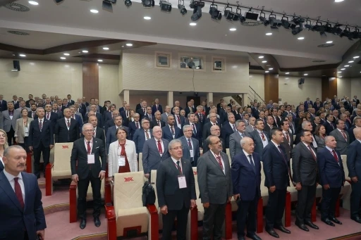 Rekt&ouml;r &Ouml;z&ouml;l&ccedil;er, 264. &Uuml;niversitelerarası Kurul Toplantısı&rsquo;na katıldı
