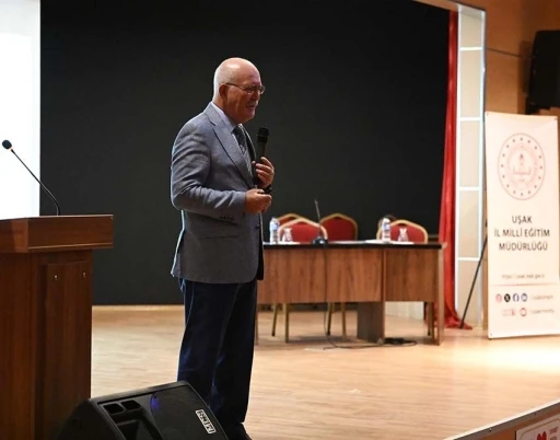 Rektör Savaş, Uşak’taki lise yöneticileriyle bir araya geldi
