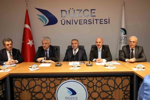 Rekt&ouml;r S&ouml;zbir, Kışla&rsquo;danı ağırladı
