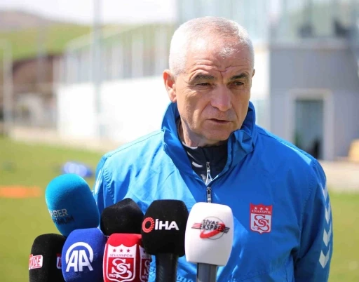 Rıza Çalımbay: &quot;Galatasaray’dan puan ya da puanlar almalıyız&quot;
