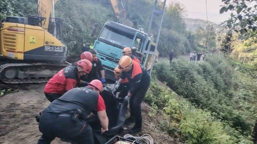 Rize&rsquo;de kamyon kazası: 1 &ouml;l&uuml;
