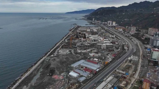 Rize Şehir Hastanesi inşaatı hızla devam ediyor
