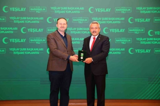 Rize Valisi Baydaş&rsquo;a Yeşilay&rsquo;dan &rsquo;Bağımsızlık Neferleri &Uuml;st&uuml;n Hizmet Madalyası&rsquo;
