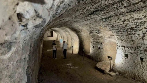 Roma lejyonlarının m&uuml;himmatının saklandığı depo tarihe tanıklık ediyor
