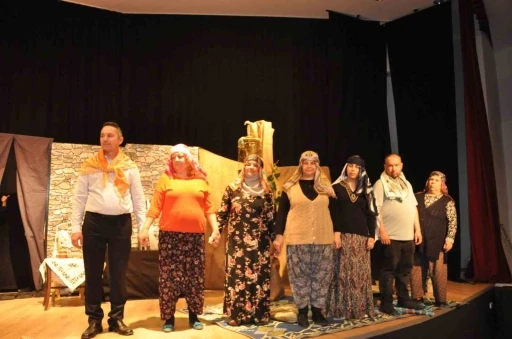 Ruh Sağlığı hastalarından tiyatro performansı
