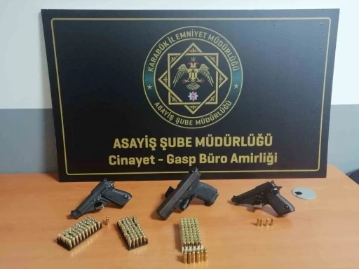 Ruhsatsız silah operasyonunda 4 şüpheli yakalandı
