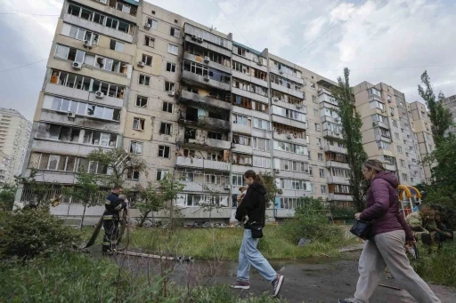 Rus ordusundan Kiev’e saldırı: 15 yaralı
