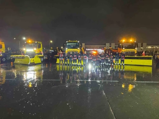 Sabiha G&ouml;k&ccedil;en Havalimanı&rsquo;nda kar tedbirleri
