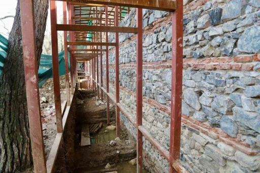 Sadabad Sarayı&rsquo;nda restorasyon &ccedil;alışmaları t&uuml;m hızıyla s&uuml;r&uuml;yor
