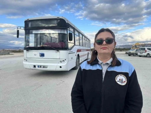 Sadece direksiyon değil, aynı zamanda aracın bakımları da ona emanet

