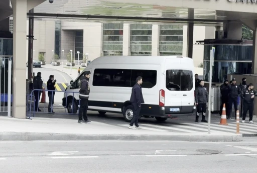 Sadettin Saran, Adli Tıp Kurumundaki işlemlerin ardından adliyeye getirildi
