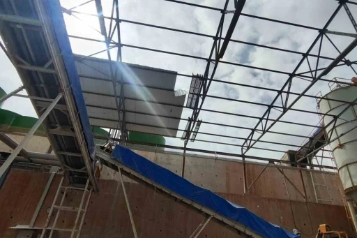 Safir Tuz Fabrikası&rsquo;nda iş kazası: 10 metreden d&uuml;şen iş&ccedil;i hayatını kaybetti
