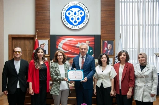 Sağlık Bilimleri Fakültesi Hemşirelik Bölümünün akreditasyon başarısı
