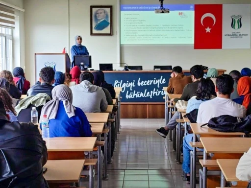 Sağlık bilimleri öğrencilerine iş sağlığı eğitimi
