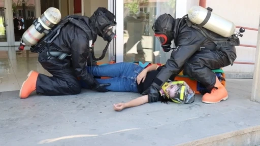 Sağlık Hizmetleri MYO’da KBRN ve yangın tatbikatı gerçekleştirildi
