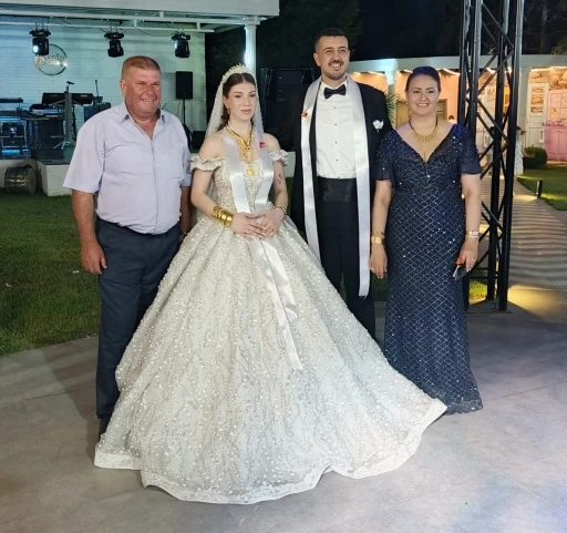 Sağlık M&uuml;d&uuml;rl&uuml;ğ&uuml; basın sorumlusu Mehtap Aslan&rsquo;ın mutlu g&uuml;n&uuml;
