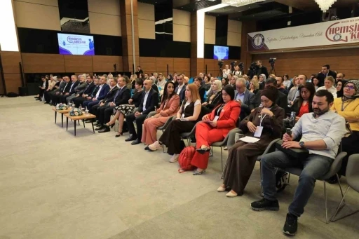 Sağlık-Sen Genel Başkanı Doğan: "D&uuml;nyanın bir&ccedil;ok &uuml;lkesi T&uuml;rk hemşiresinin bilgi birikimine ilgi g&ouml;steriyor

