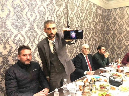 Sağlık-Sen &uuml;yeleri iftar programında buluştu
