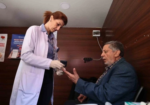 Sağlık Sokağı&rsquo;nda 20 ayrı branşta danışmanlık ve tetkik hizmeti veriliyor

