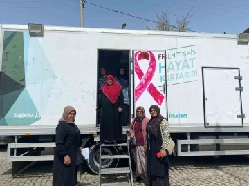 Sağlıkçılar ’kanserde erken tanı’ için mobil araçla ilçe ilçe dolaşıyor
