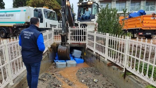 SAHİLLERDE YOĞUN TEMİZLİK MESAİSİ