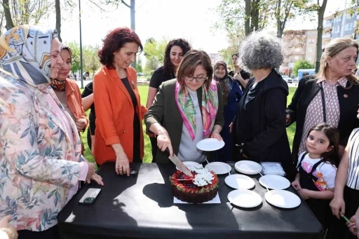 Şahin, Anne Bebek Festivali&rsquo;nde ailelerle buluştu
