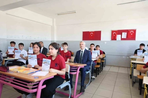 Şahinbey Belediyesi&rsquo;nden sınava hazırlanan &ouml;ğrencilere destek

