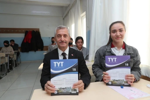 Şahinbey Belediyesi öğrenci ve vatandaşlara 16 milyon kitap dağıttı
